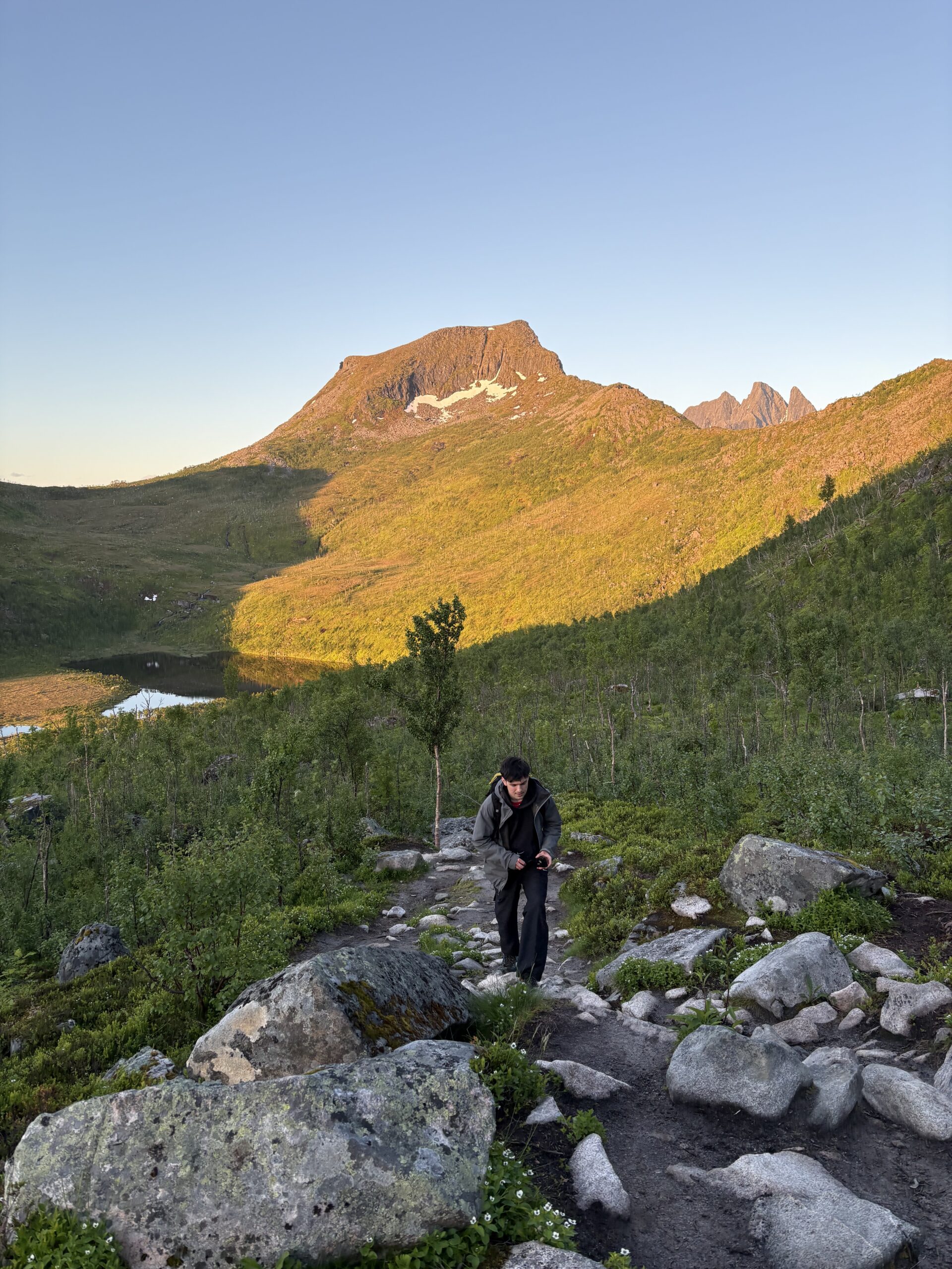 Zweite Wanderung auf Senja unter der Mitternachtssonne